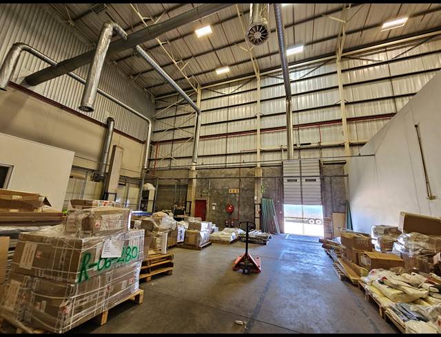 8,459M² WAREHOUSE TO LET IN RIVERHORSE VALLEY